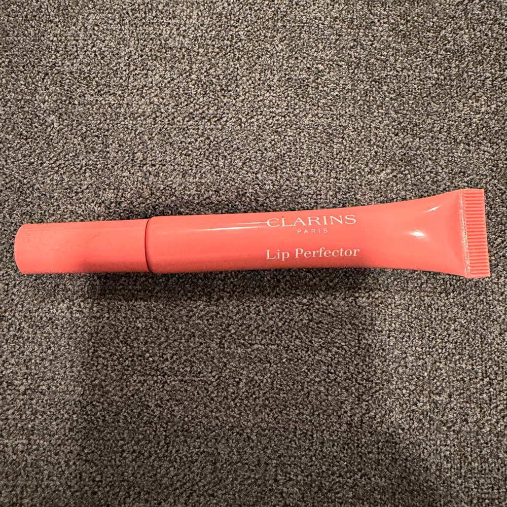 Clarins Lip Perfector #19
